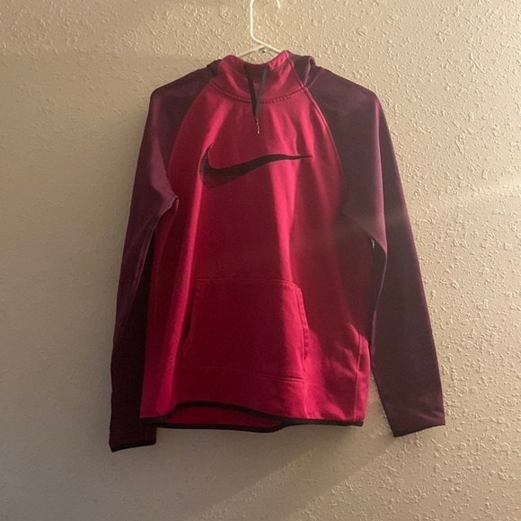 Nike Tops - Women’s size large Nike thermos, fit, pink, and purple hoodie G7
